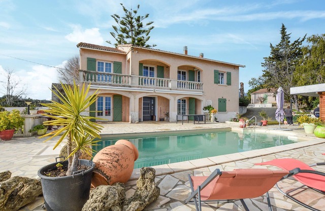 Preciosa casa en Cervione con WiFi