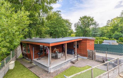 Gorgeous Home In Erm With Wifi