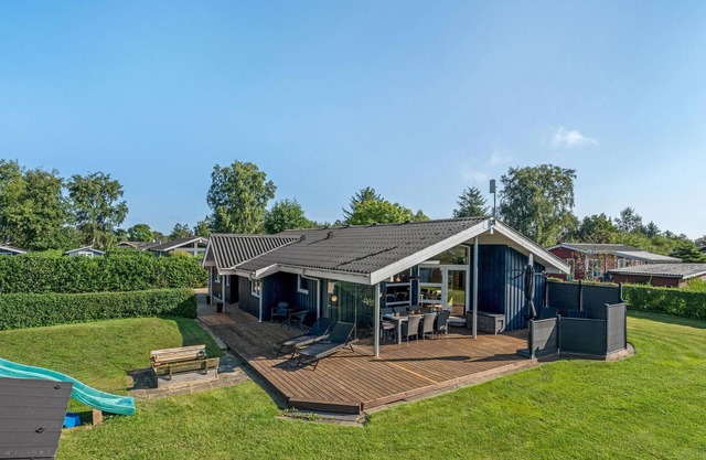 Preciosa casa en Hadsund con cocina.