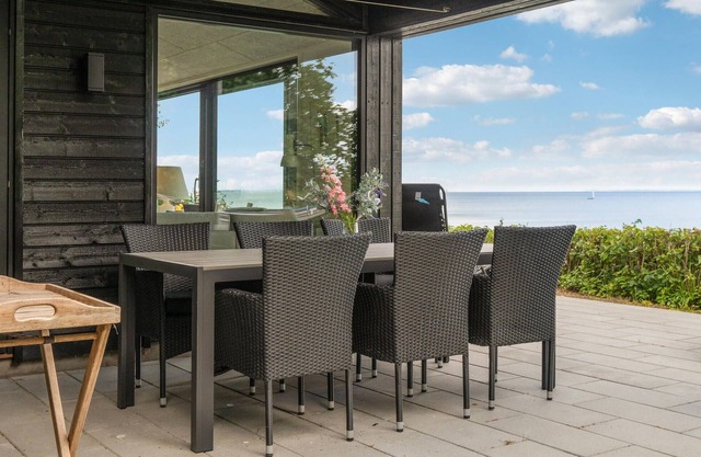 Bonita casa en Holbæk con vistas al mar
