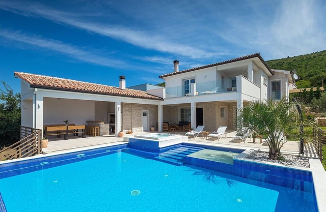 Preciosa casa en Labin - Rabac