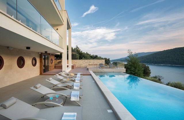 Preciosa casa en Labin con sauna