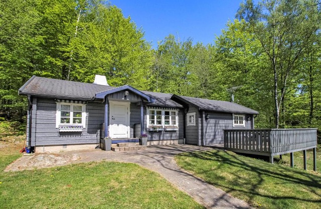 Gorgeous Home In Munka-Ljungby