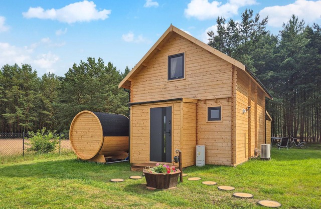 Preciosa casa en Nowe Warpno con sauna