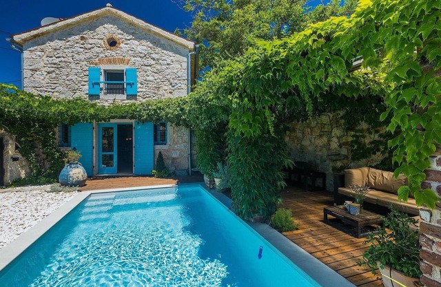Preciosa casa en Porec