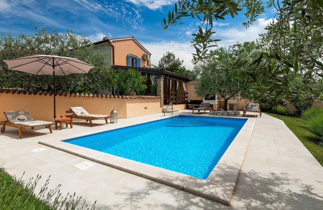Preciosa casa en Porec
