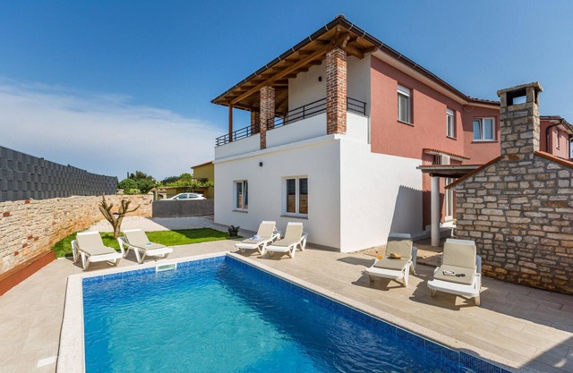 Bonita casa en Pula con WiFi