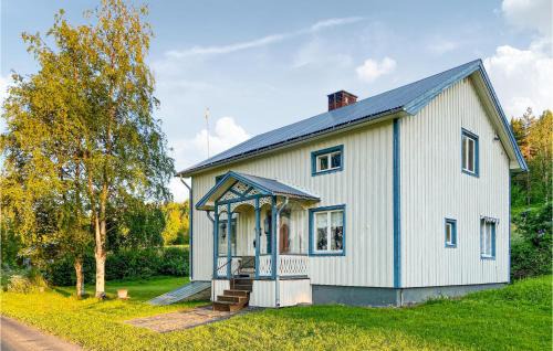 Gorgeous Home In Strömsund With Kitchen
