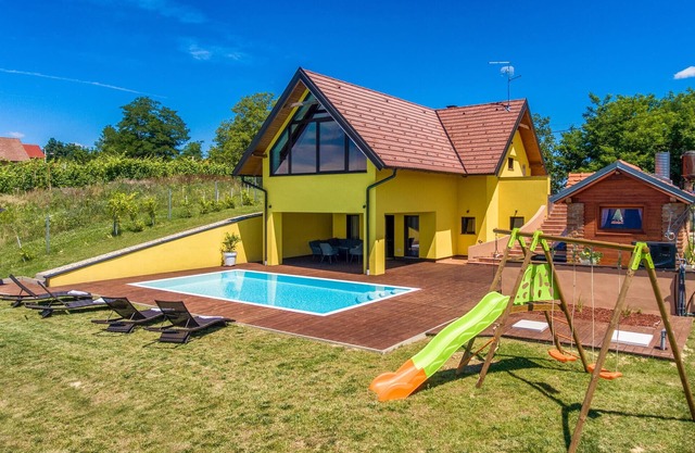 Preciosa casa en Selnica con sauna