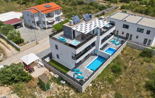 Gorgeous Home In Srima