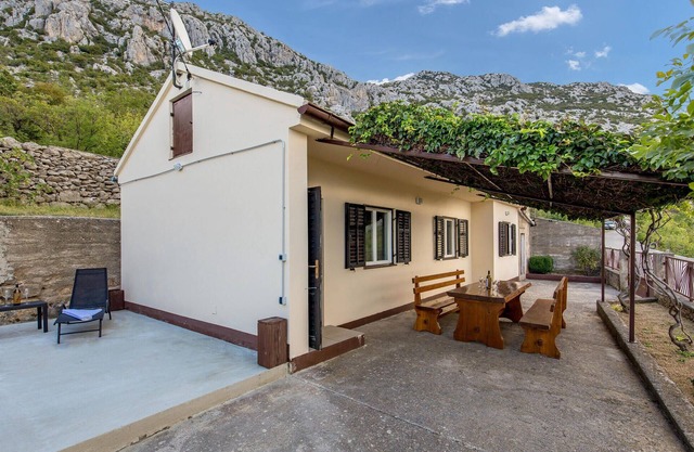Preciosa casa en Stinica con WiFi