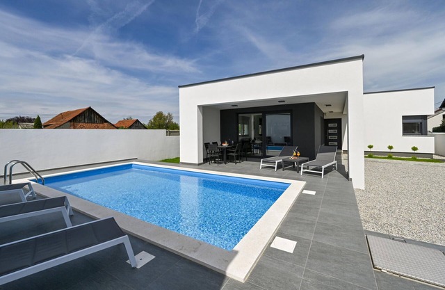 Preciosa casa en Trnovec con WiFi