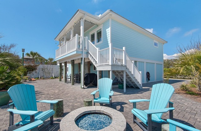 GORGEOUS home steps to Beach🏖️ w/Firepit and Gulf Views-4BR Tangri-La