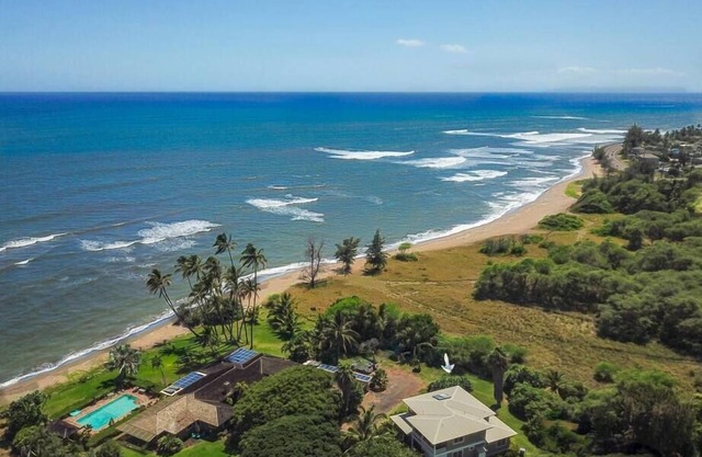 Gorgeous Kekaha Beachfront Home!