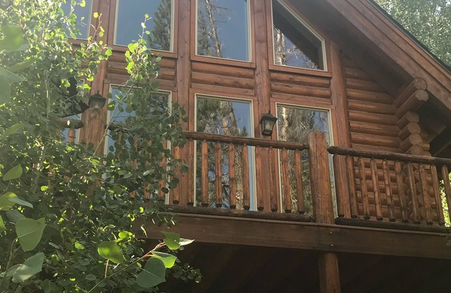 Hermosa cabaña de madera en el río Carson en el hermoso valle de Hope!ł