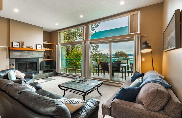 GORGEOUS LUXURIOUS OCEAN VIEW TWO BEDROOM CONDO