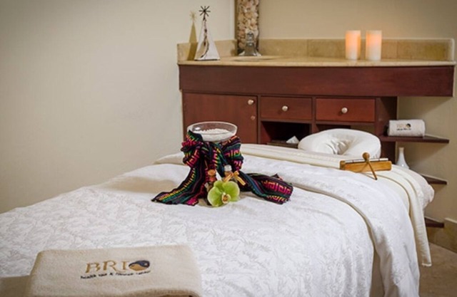 Gorgeous luxury resort suite w/ Jacuzzi tub and private plunge pool..