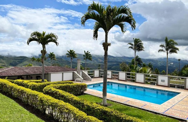 Gorgeous luxury vacation home, El Carmelo.
