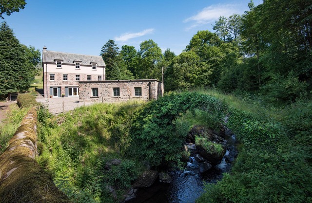 Gorgeous Mill House for family or group accommodation