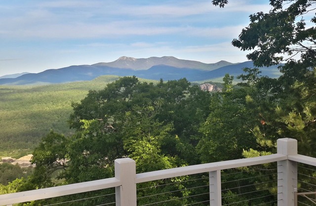 Impresionante Mountain View, 3 BR Home!