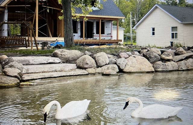 Gorgeous New Build on Lake Simcoe - clear, sandy swimming with the best sunsets!