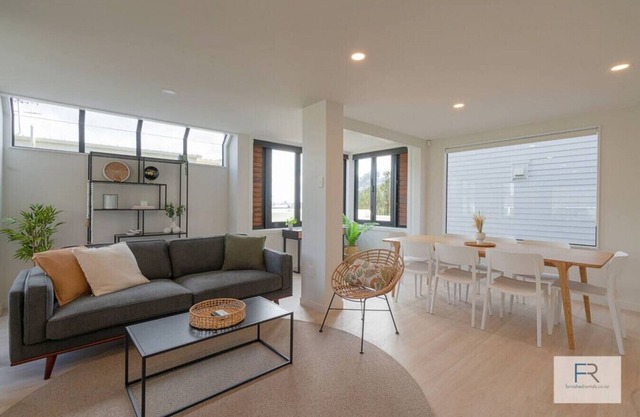 Gorgeous Orakei Home by Furnished Rentals