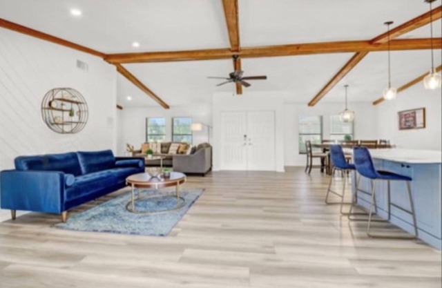 Gorgeous Private Getaway-Private Pool-beautifully remodeled 3-bedroom, 2-bath.