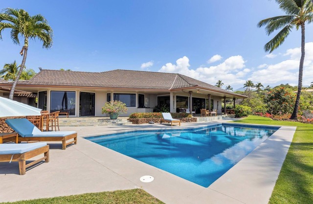 Gorgeous private home with spectacular ocean views & private pool at Kohala Ranch