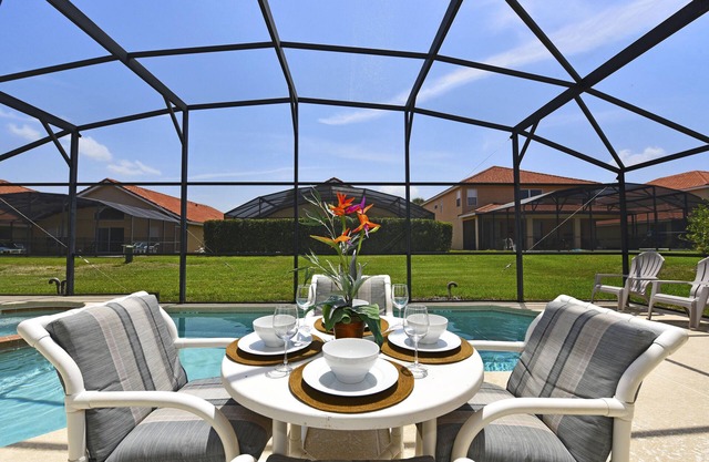 Resort, Orlando Disney Home For Family & Friends, w / Pool, Spa, near golf