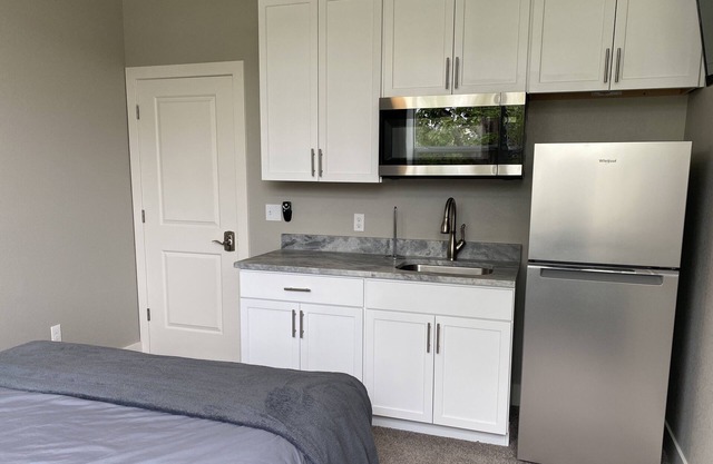 Gorgeous Remodeled Studios! # 15