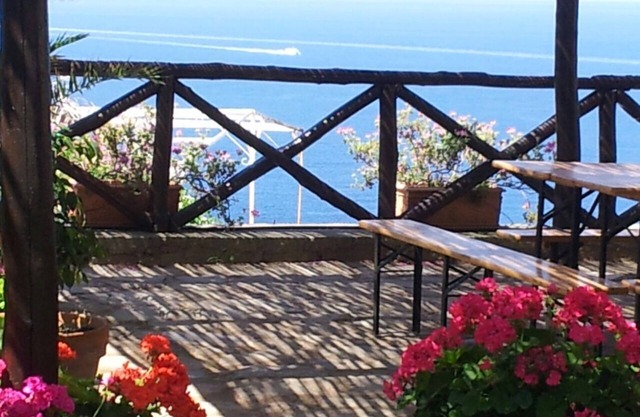 Hermosa villa en el mar, en la península de Sorrento, cerca de Capri y Nápoles