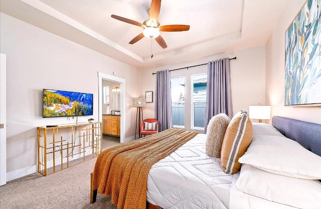 Gorgeous & Secluded 3BD 2BA Getaway by The Village at Meridian