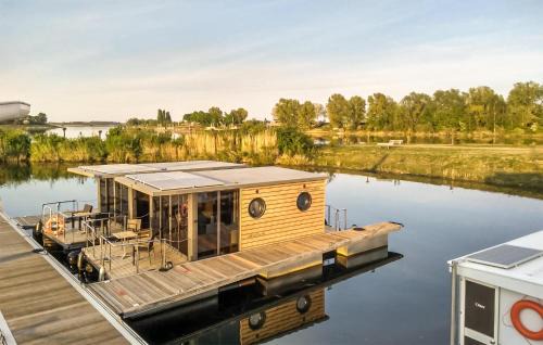Gorgeous Ship In Ophoven With Lake View