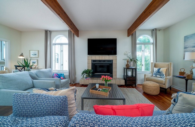 Magnífica y sofisticada Villa! Vistas del golf! Preciosa decoración! Todos los Servicios!