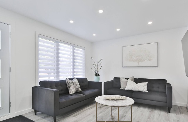 Gorgeous | Spacious | Parking | Pool Table | Clean - Super host on Airbnb