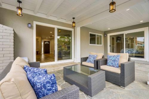 Gorgeous Upgraded 5 Bedroom & 4 Bath Home with Jacuzzi