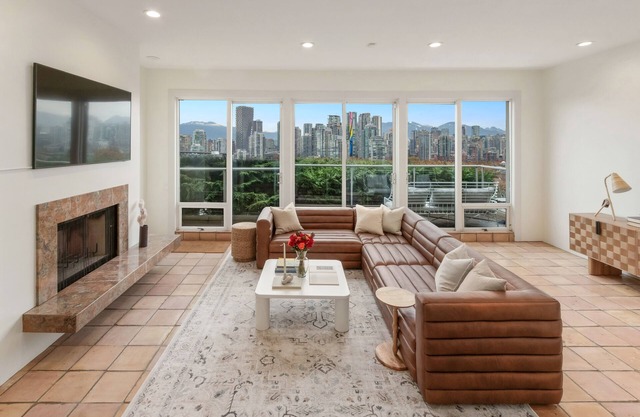 Gorgeous View Townhome With Rooftop Patio