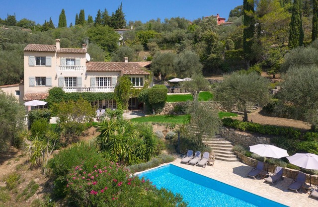 Preciosa villa de campo con piscina cerca de Valbonne Village - Capacidad 14