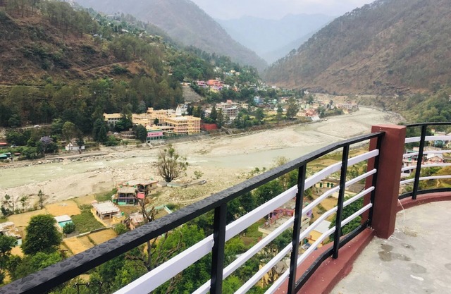 Goroomgo Amba Niwas Home Stay Uttarkashi