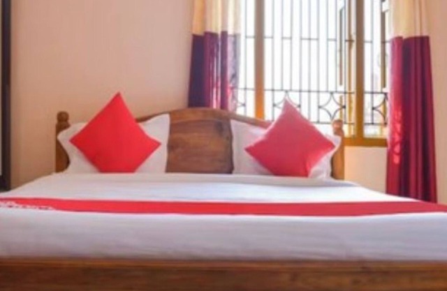 Goroomgo Caroline Homestay Bhubaneswar