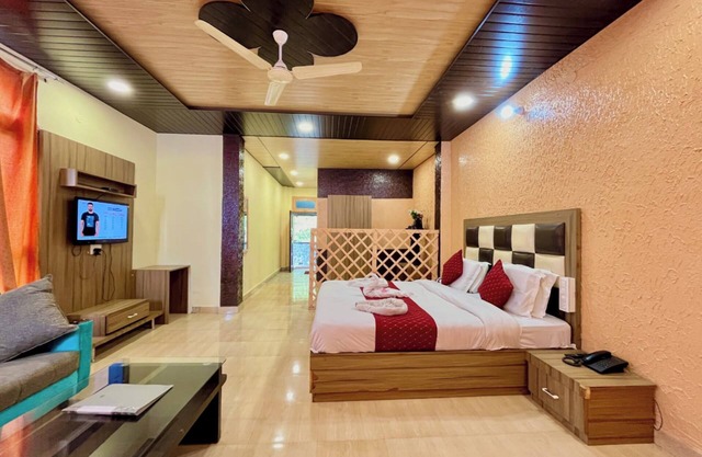Goroomgo Hotel Gopi Dham Ashram Haridwar