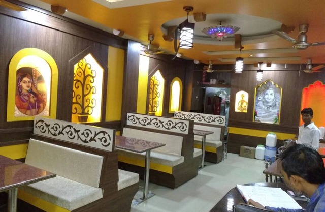 Goroomgo Hotel Rajawat Madhya Pradesh