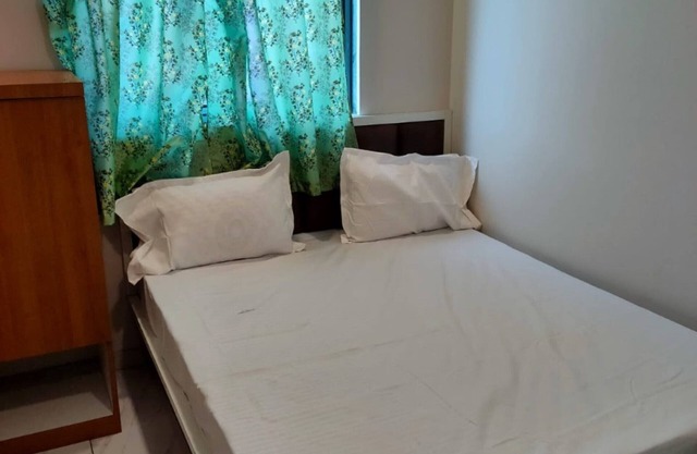 Goroomgo Janata Inn Gujarat