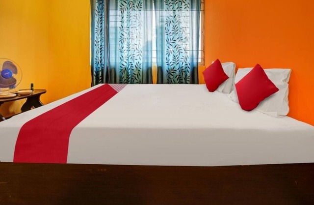 Goroomgo Morya Classic Bhubaneswar