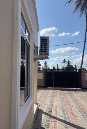 Grace Haven Airport Hotel