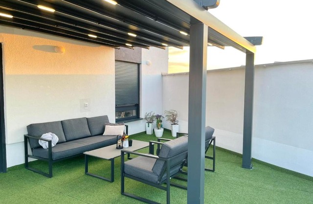Gracia Apartment
