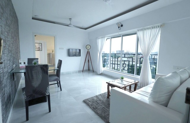 Gracious Living Apartment - Mumbai Airport