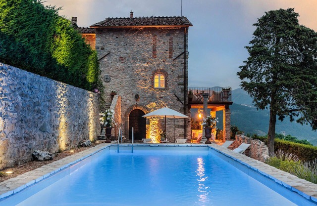 Gran Burrone, a Luxury Castle with Pool in Borgo a Mozzano close to Lucca and Garfagnana