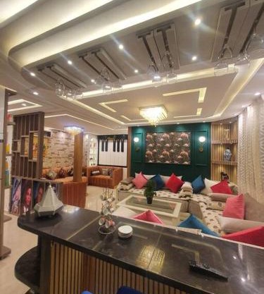 Grand Appartement corniche
