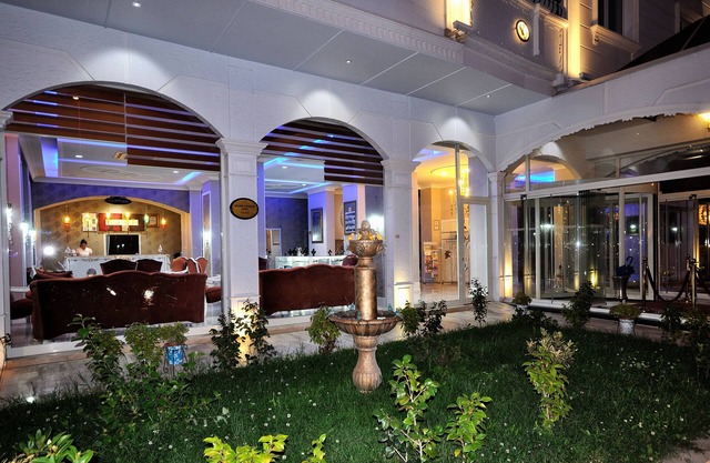 Grand Atakum Hotel